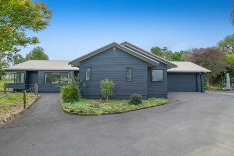 1688 South Head Road, Helensville