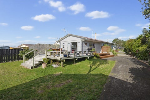590 Waitarere Beach Road, Waitarere Beach, Levin