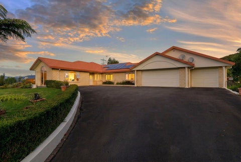 85 Emerald Hill Drive, Birchville, Upper Hutt