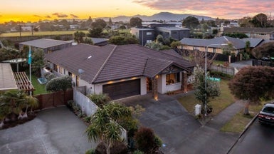 71 Hillcrest Road, Raumati Beach, Paraparaumu