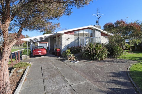 38 Richmond Road, Carterton