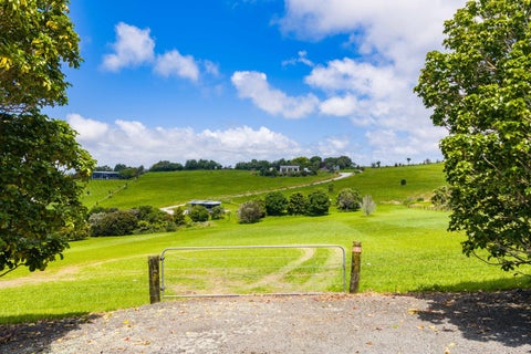 249 Barrier View Road, Mangawhai