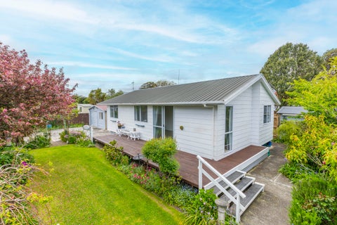 15A Rauparaha Street, Waikanae Beach, Waikanae