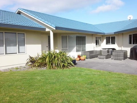 5 Shelter Grove, Frankleigh Park, New Plymouth