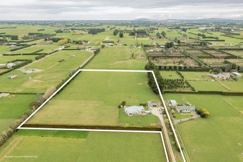 158 Flora Road East, Makarewa, Invercargill