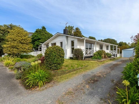 11 Kanawa Street, Waikanae