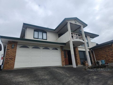 3 Boeing Place, Goodwood Heights, Auckland
