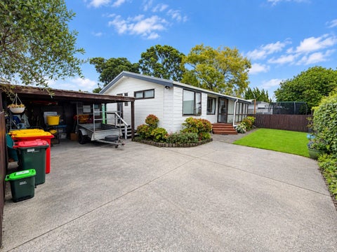 25A The Esplanade, Eastern Beach, Auckland