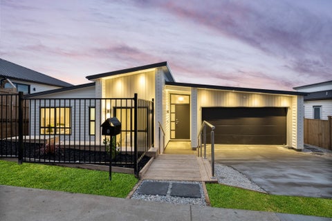 8 Kauri Gum Rise, Swanson, Auckland