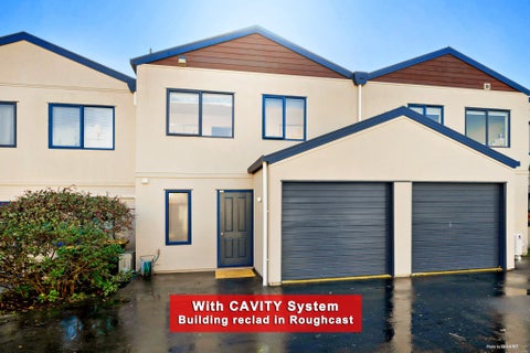 2/9 John Jennings Drive, Oteha, Auckland