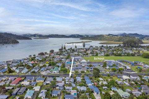 25 South Highway East, Whitianga