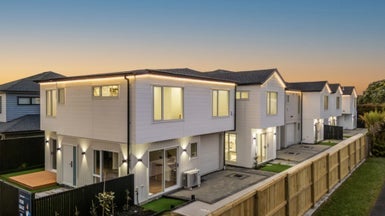 17D Muir Avenue, Mangere Bridge, Auckland