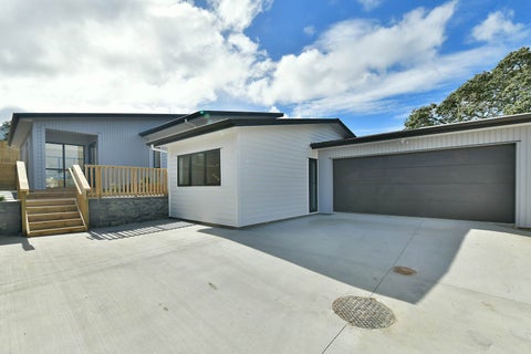35 Surf View Crescent, Red Beach, Red Beach