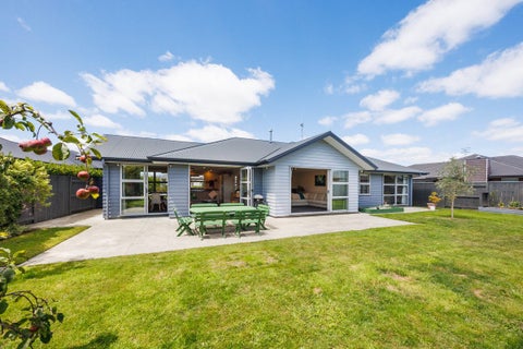 49 Rodeo Drive, Kelvin Grove, Palmerston North