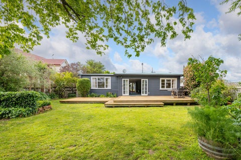 37 Sackville Street, Martinborough