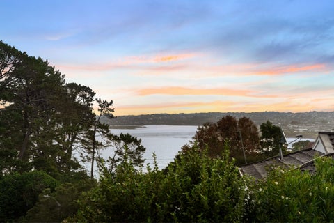 9 Sispara Place, Beach Haven, Auckland