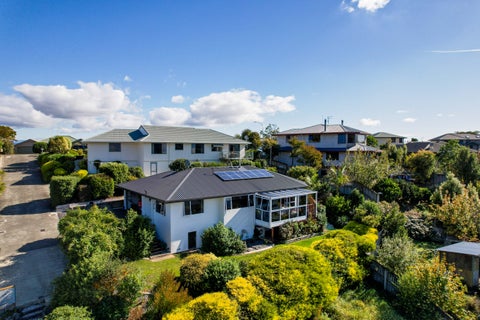 28 Olympus Way, Richmond