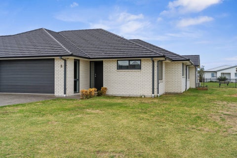 2 Naeo Close, Papamoa Beach, Papamoa