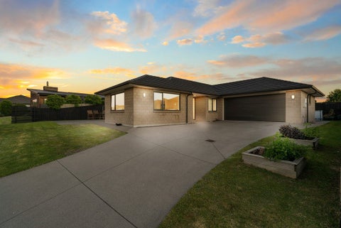 50 Harbour Crest Drive, Waiuku, Waiuku