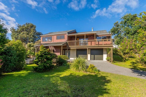 6 Frimley Terrace, Waikanae Beach, Waikanae