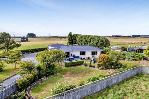 242 Tawhiti Road, Hawera
