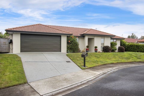 11 William Wood Place, Aongatete, Katikati