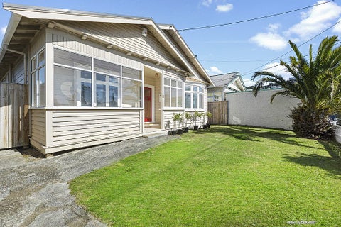 74 Endeavour Street, Lyall Bay, Wellington