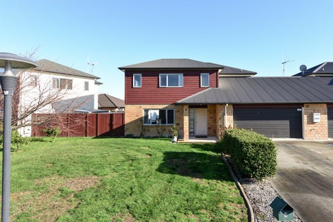 1 Rene Way, Huntington, Hamilton