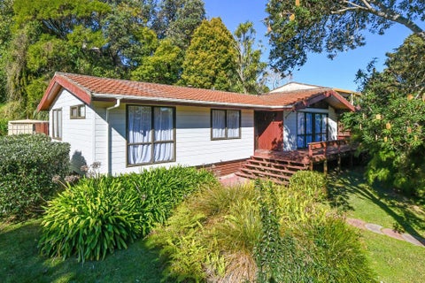 17 Kingsclere Place, Goodwood Heights, Auckland