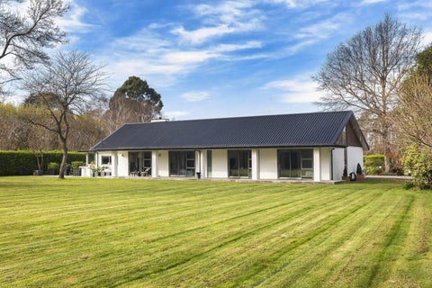 569 Johns Road, Harewood, Christchurch