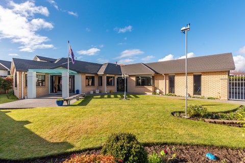 1 Quadrant Heights, Paraparaumu