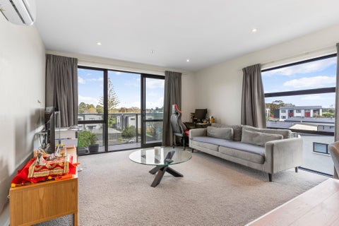 204/69D Hall Avenue, Mangere, Auckland