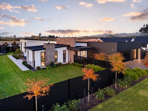 3 Veuve Drive, Lincoln, Lincoln