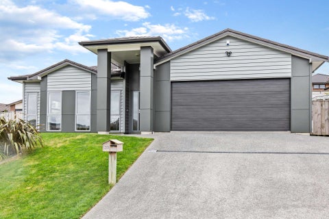 20 Paparoa Crescent, Aotea, Porirua