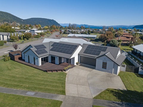 1 Montgomery Crescent, Kinloch, Taupo
