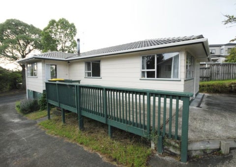 13 Tahu Crescent, Sunnynook, Auckland