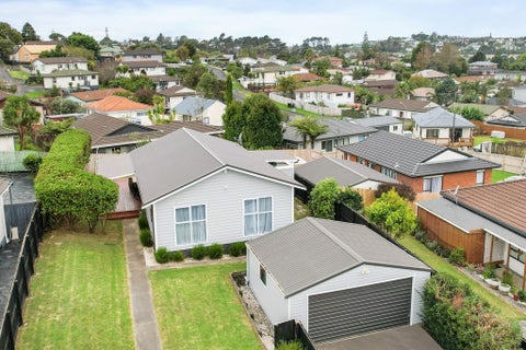 13 Broadfield Street, Massey, Auckland