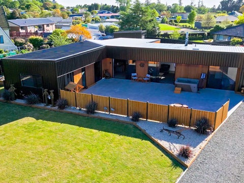 8 Eric Batchelor Place, Waimate, Waimate
