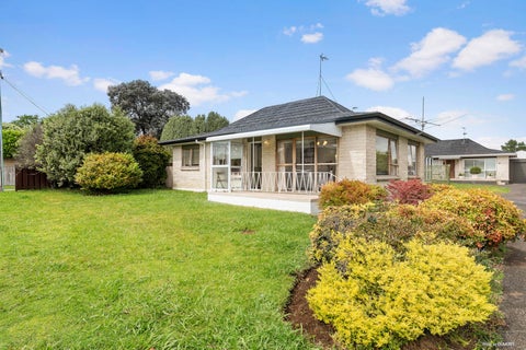 1/2 Waterloo Road, Milford, Auckland