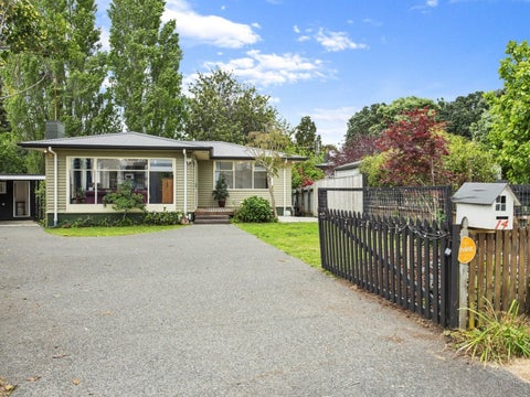 14 Stirling Grove, Greerton, Tauranga