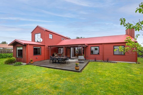 17 Cologne Street, Martinborough