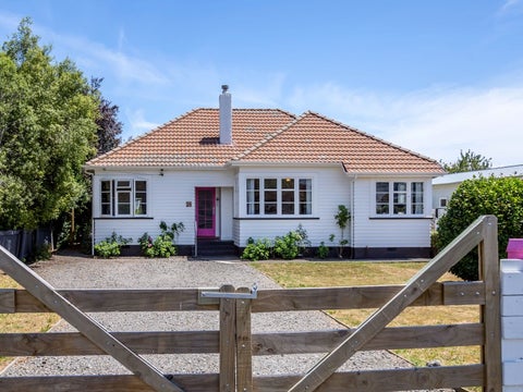 28 Garrison Street, Carterton