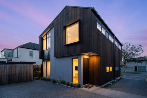 2/126 Rugby Street, Merivale, Christchurch