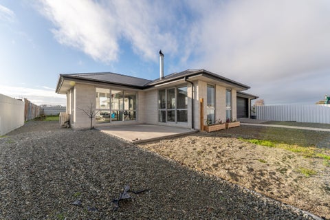 16 Thomas Street, West End, Timaru