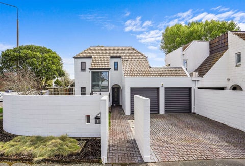 1 Farnham Place, Ilam, Christchurch