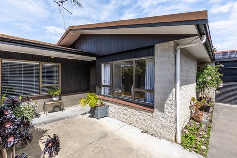 2/2 Church Road, TARADALE, NAPIER
