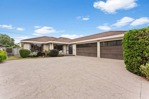 11 Rosebank Avenue, Kelvin Grove, Palmerston North
