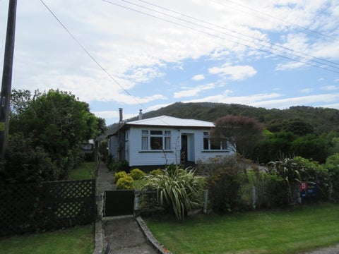 17 River Road, Hector, Hector
