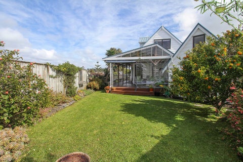2/28 Fairdale Place, Birkdale, Auckland