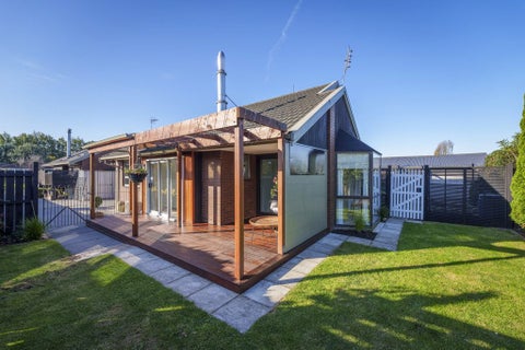 2/49 Sarabande Avenue, Redwood, Christchurch